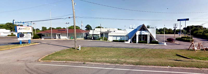 Howard Johnsons Motor Lodge (Econo Lodge, Economy Inn, Days Inn) - Street View (newer photo)